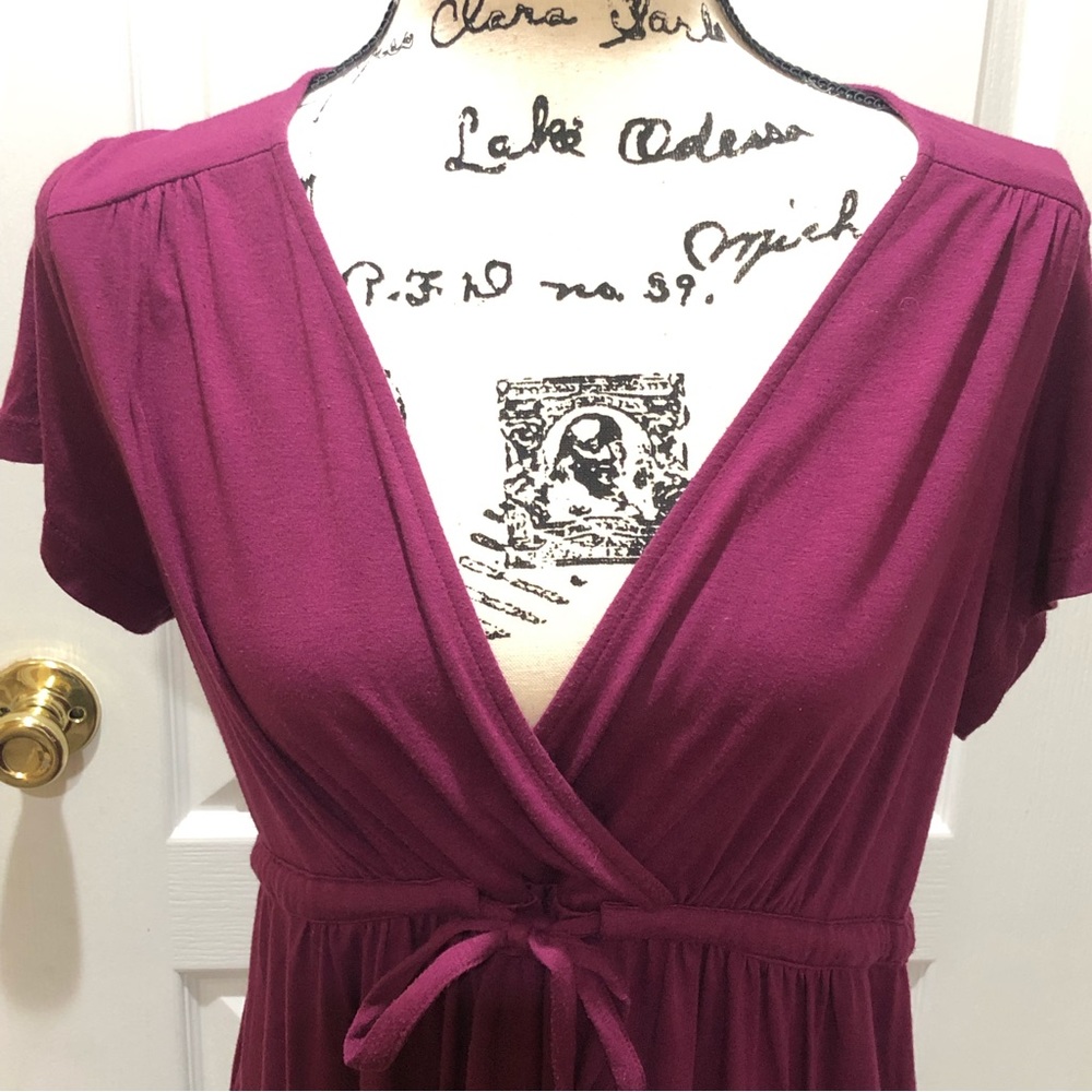 Women’s Burgundy Dress- Motherhood Maternity Shortsleeved- $15
